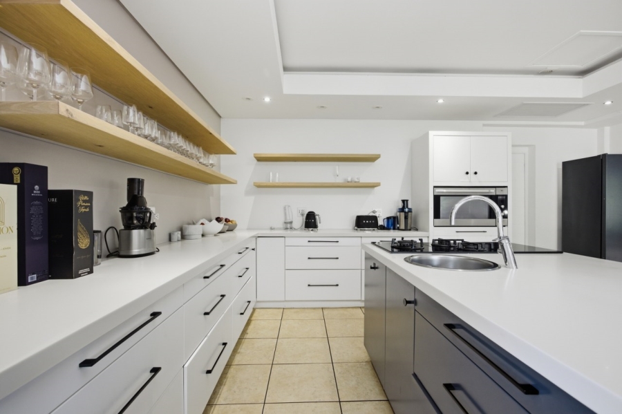 4 Bedroom Property for Sale in Pearl Valley at Val de Vie Western Cape